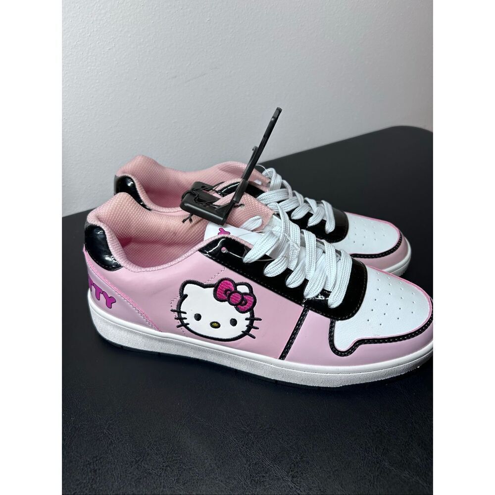 Hello Kitty Sanrio White Casual Court Sneakers Women’s Size 10 NEW